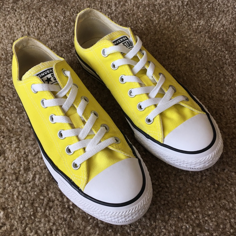 Converse Chuck Taylor All Star Yellow Low Top 8.5